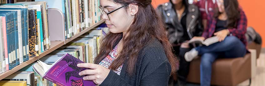 Student reading book